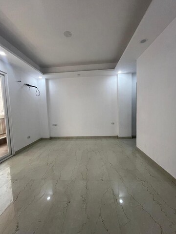 Room in 3 BHK Builder Floor at Palm Residency Chhatarpur, Chattarpur – for Sale