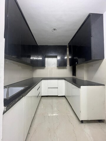 Kitchen in 3 BHK Builder Floor at Palm Residency Chhatarpur, Chattarpur – for Sale