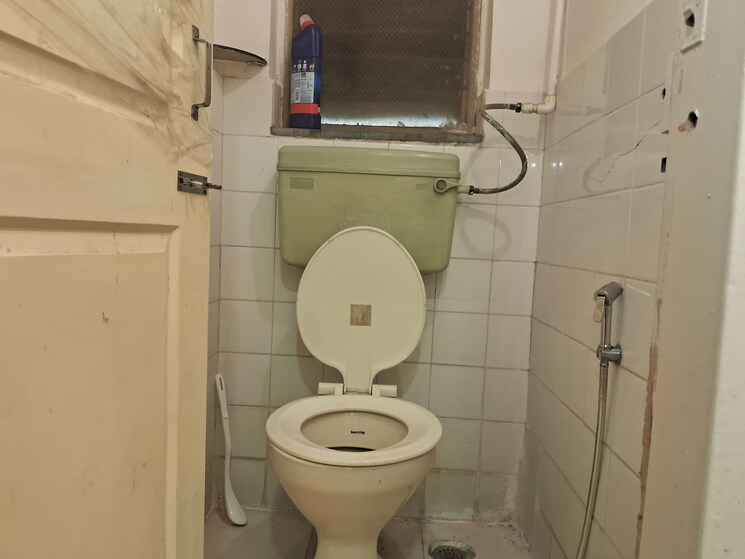 Bathroom, hermes-centre-vashi 2 Bedroom 1200 Sq.Ft. Apartment In Vashi Sector 17 Navi Mumbai 7494458