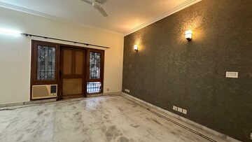 Room in 3 BHK Builder Floor at Ansal API Palam Corporate Plaza, Sector 3 – for Sale