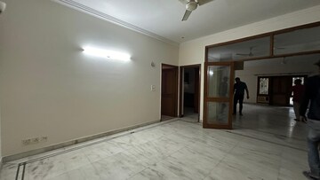 Room in 3 BHK Builder Floor at Ansal API Palam Corporate Plaza, Sector 3 – for Sale