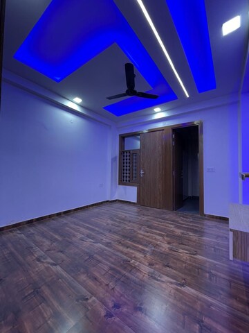 Room in 3 BHK Builder Floor at Vasundhara Sector 1 – for Sale