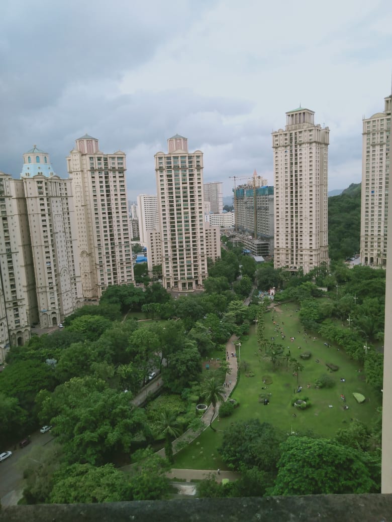 2 BHK + Pooja Room,Servant Room Apartment For Sale in Hiranandani Avalon