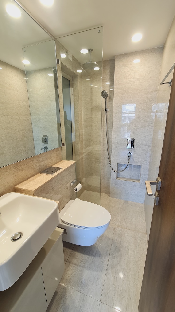 Bathroom, hiranandani-regent-hill 1 Bedroom 379 Sq.Ft. Apartment In Powai Mumbai 7495188
