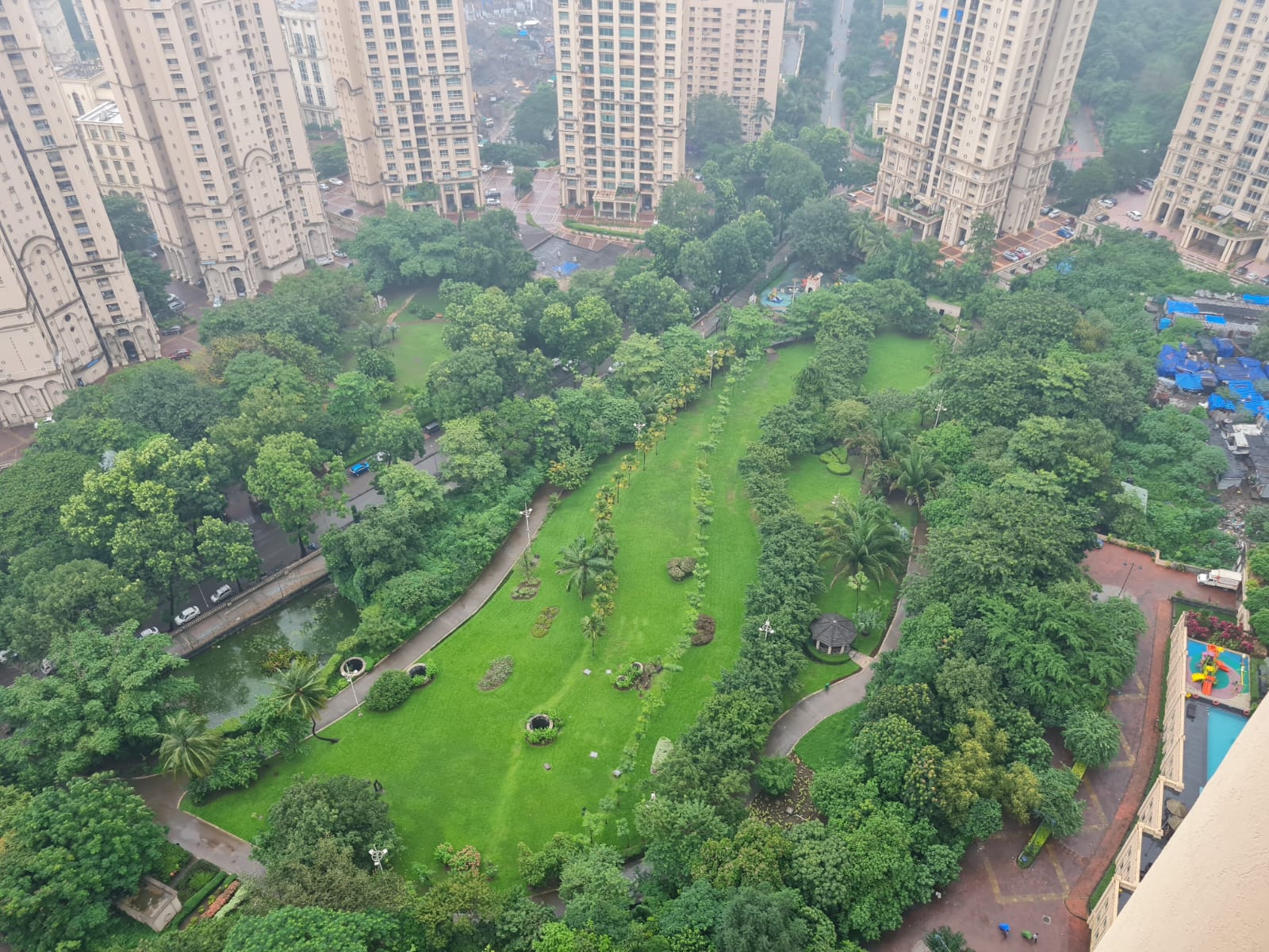 3 BHK + Pooja Room,Servant Room Apartment For Sale in Hiranandani Gardens Torino