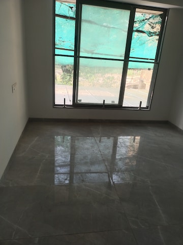 Room in 4 BHK Apartment at L&T Emerald Isle, Powai – for Sale