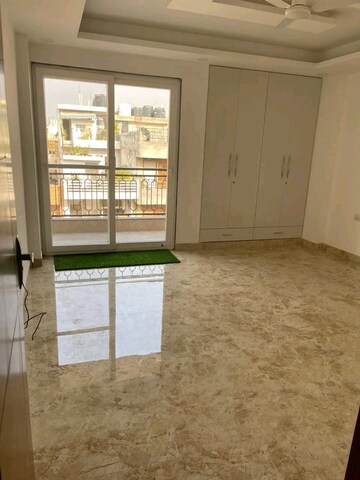Room in 3 BHK Builder Floor at Pitampura – for Sale