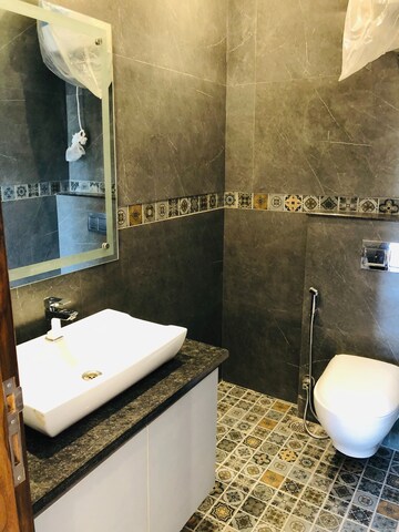 Furnished Amenities in 3.5 BHK Builder Floor at Signature Global City 92, Sector 92 – for Sale