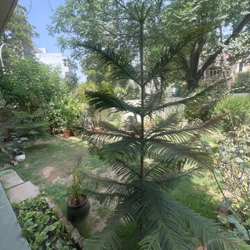 3.5 BHK Builder Floor – Garden View at Sushant Lok 3, Sector 57 - for Sale