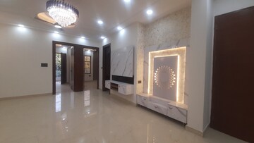Room in 3 BHK Apartment at Puri Kohinoor, Sector 89 – for Sale