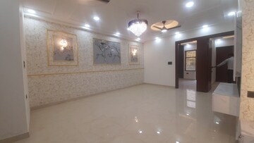 Room in 3 BHK Apartment at Puri Kohinoor, Sector 89 – for Sale