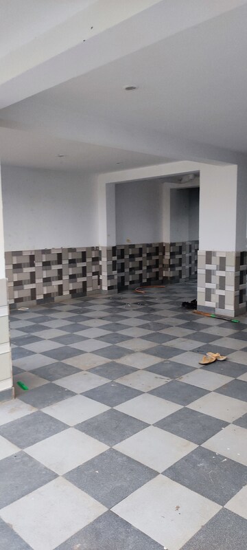 Parking in 3 BHK Builder Floor at BPTP Park Central, Sector 85 – for Sale