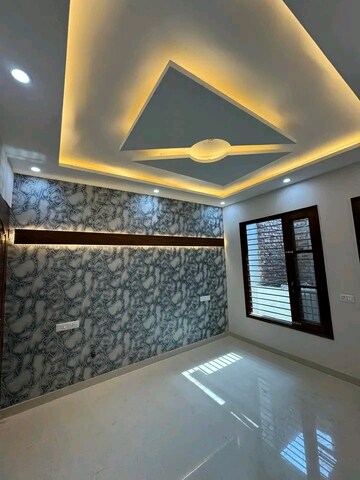 Bedroom in 3 BHK Independent House at Jhungian Road – for Sale