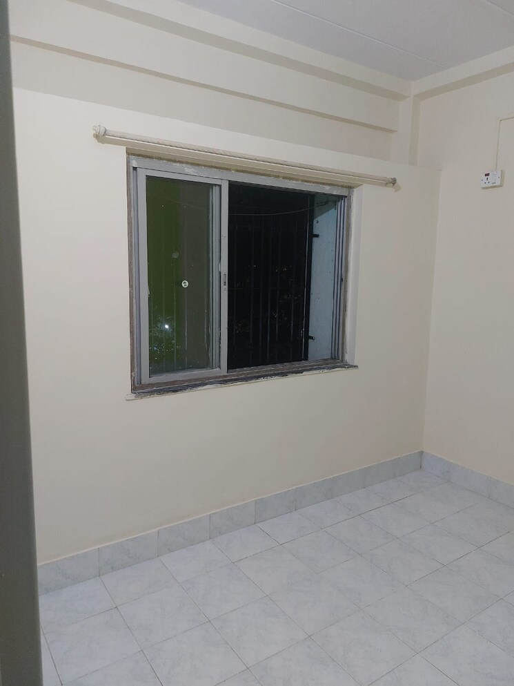 Room, sion east 1 Bedroom 440 Sq.Ft. Apartment In Sion East Mumbai 7496364