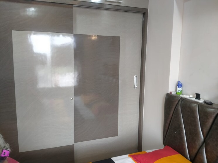 Bathroom, vertical-alcinia 2 Bedroom 724 Sq.Ft. Apartment In Mohammadwadi Pune 7496413