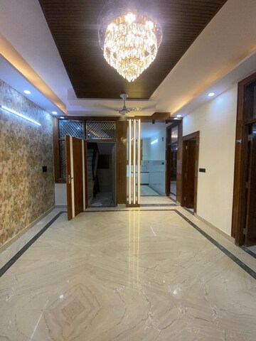 Room in 3 BHK Apartment at Bulland Elevates, Sector 16c Greater Noida – for Sale