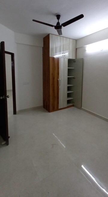 Room in 2 BHK Apartment at Signature Global Orchard Avenue, Sector 93 – for Sale