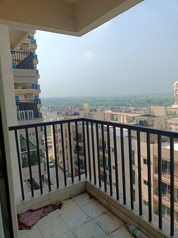 Balcony in 3 BHK Apartment at Gaur Yamuna City 16th Park View, Gaur Yamuna City – for Sale