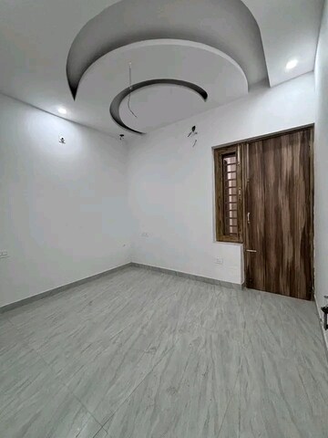 Room in 4 BHK Independent House at Sector 123 – for Sale