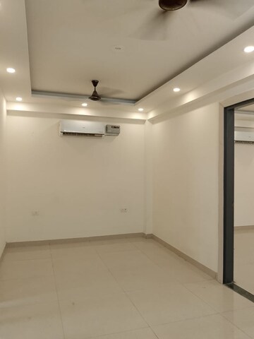 Room in 3 BHK Builder Floor at New Rajinder Nagar – for Sale