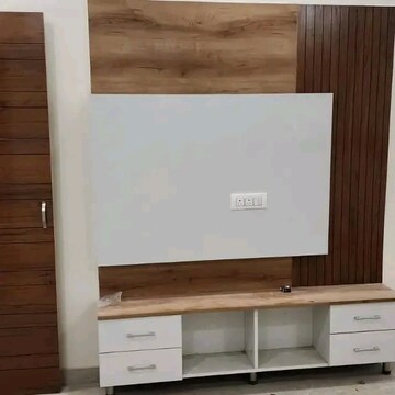 Room in 3 BHK Independent House at Sector 123 – for Sale