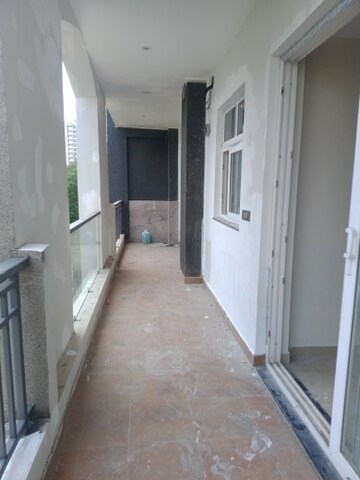 Building Lobby in 4 BHK Builder Floor at BP Homes, Sector 85 – for Sale