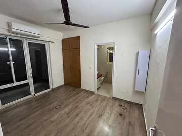 Room in 3 BHK Apartment at Ireo Victory Valley, Sector 67 – for Sale