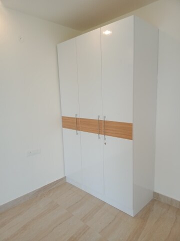 Room in 3 BHK Builder Floor at BPTP District Phase 2, Sector 84 – for Sale