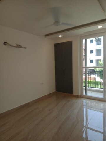 Room in 3 BHK Builder Floor at BPTP District Phase 2, Sector 84 – for Sale