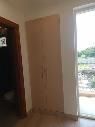 Room in 3 BHK Builder Floor at BPTP District Phase 2, Sector 84 – for Sale
