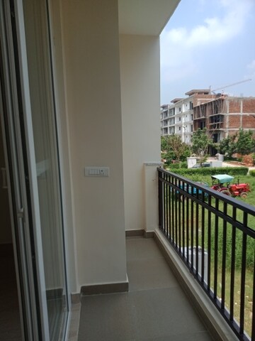 Balcony in 3 BHK Builder Floor at BPTP District Phase 2, Sector 84 – for Sale