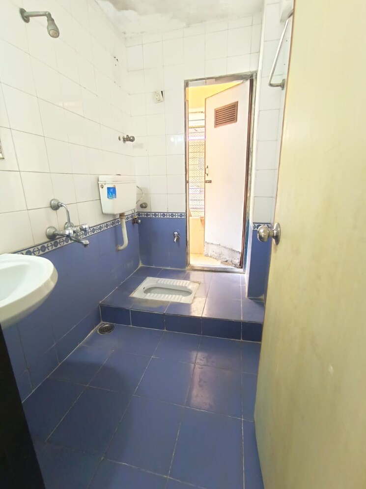 Bathroom, ssb-ashok-nagar 2 Bedroom 637 Sq.Ft. Apartment In Balkum Pada Thane 7497690