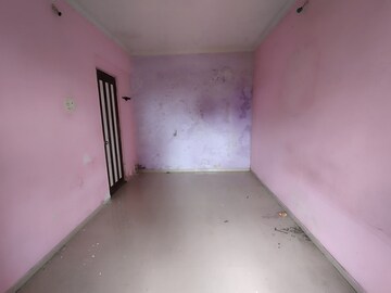 Room in 1 BHK Apartment at Rai Pandu Hari Enclave Phase 2, Kalyan East – for Sale