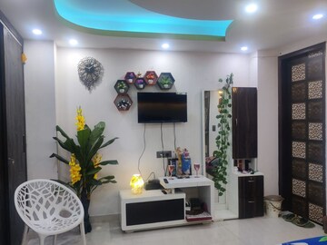 Living Room in 2 BHK Builder Floor at Suraj Residency Noida, Sector 73 – for Sale