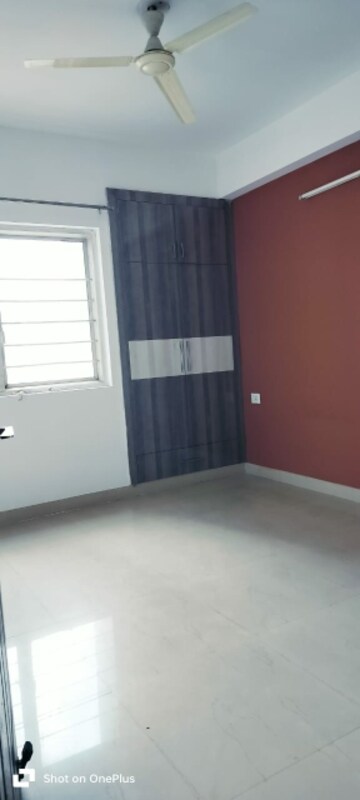 Room in 2 BHK Apartment at Nirala Estate, Tech Zone 4 Greater Noida – for Sale