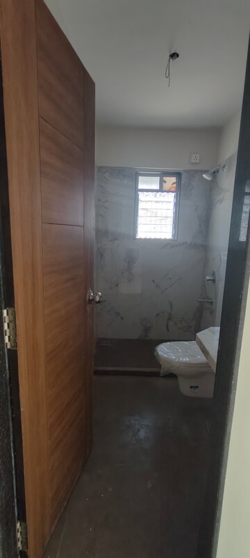 Bathroom in 4 BHK Apartment at 5th Avenue, Chembur – for Sale
