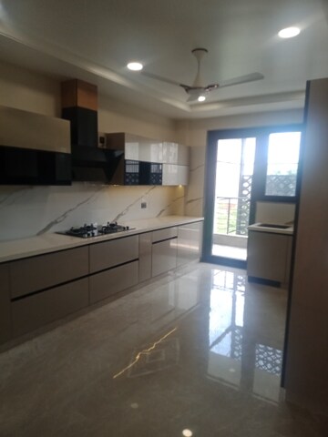 Kitchen in 4 BHK Builder Floor at BP Homes, Sector 85 – for Sale