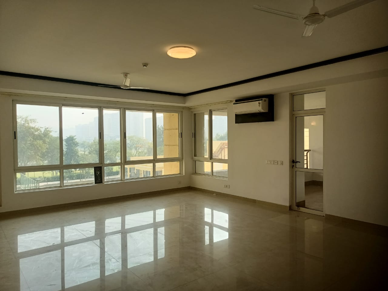 3 BHK + Servant Room 2650 Sq.Ft. Apartment in Jaypee Greens Kalypso Court