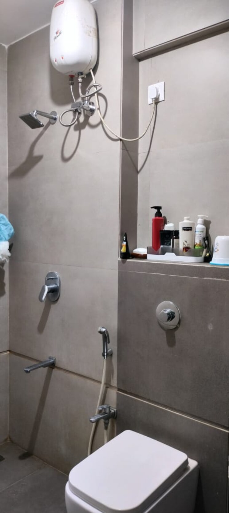 Bathroom, kabra-hyde-park 2 Bedroom 725 Sq.Ft. Apartment In Manpada Thane 7498367