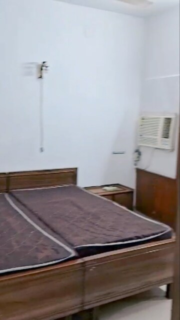 2 BHK Builder Floor For Rent in Rajender Nagar Delhi  7498616