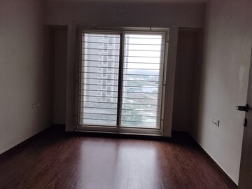 Room in 2 BHK Apartment at Goel Ganga Legend, Bavdhan – for Sale