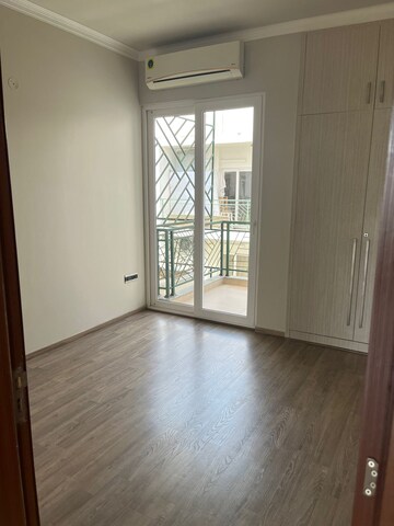 Room in 3 BHK Builder Floor at Central Park 3 Flower Valley, Sohna Sector 33 – for Sale