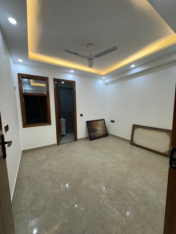 Room in 2.5 BHK Builder Floor at Chattarpur – for Sale