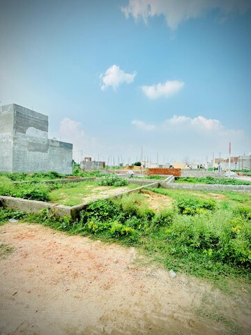  Plot For Sale in Kunti Raj Enclave, Ram Vatika Colony