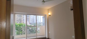 Room in 2.5 BHK Apartment at Mahagun Mywoods, Sector 16c Greater Noida – for Sale
