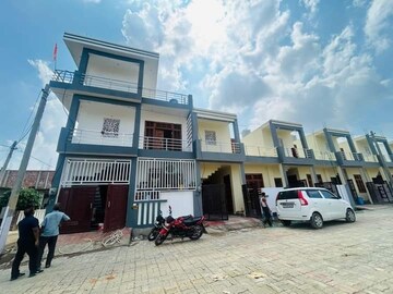2 BHK Independent House – Exterior View View at Sultanpur Road - for Sale