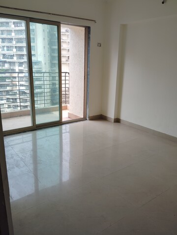 Room in 3 BHK Apartment at Nahar Amrit Shakti, Chandivali – for Sale