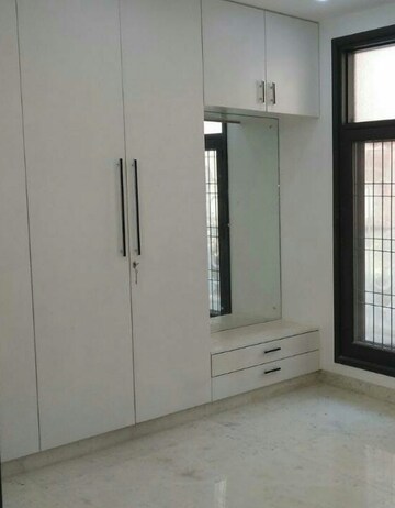 Room in 3 BHK Builder Floor at Malviya Nagar – for Sale