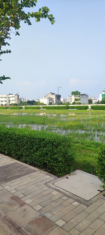  Plot – Garden View at BPTP District 3, Sector 85 - for Sale