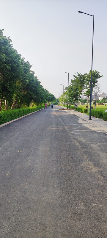  Plot – Garden View at BPTP District 3, Sector 85 - for Sale